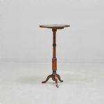 1359 2337 PEDESTAL TABLE